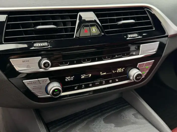 BMW 5 Series 2022 Model Facelift 530Li Leading Model M Sports Set – фото 9