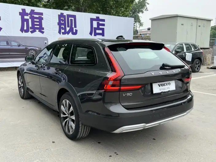 Volvo V90 2025 Model Cross Country B5 AWD Zhiyuan Edition – фото 4