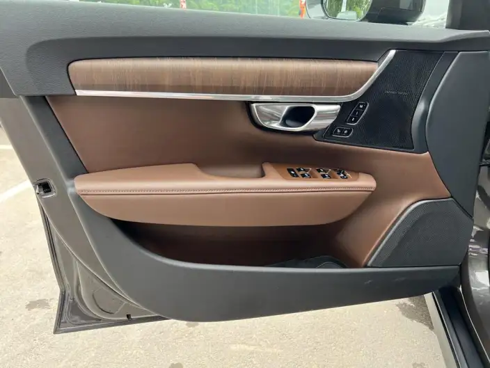 Volvo V90 2025 Model Cross Country B5 AWD Zhiyuan Edition – фото 10