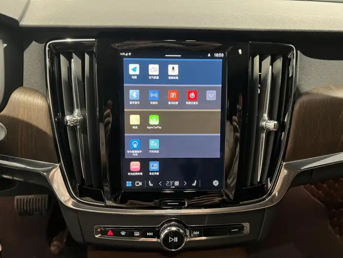 Volvo V90 2025 Model Cross Country B5 AWD Zhiyuan Edition – фото 9