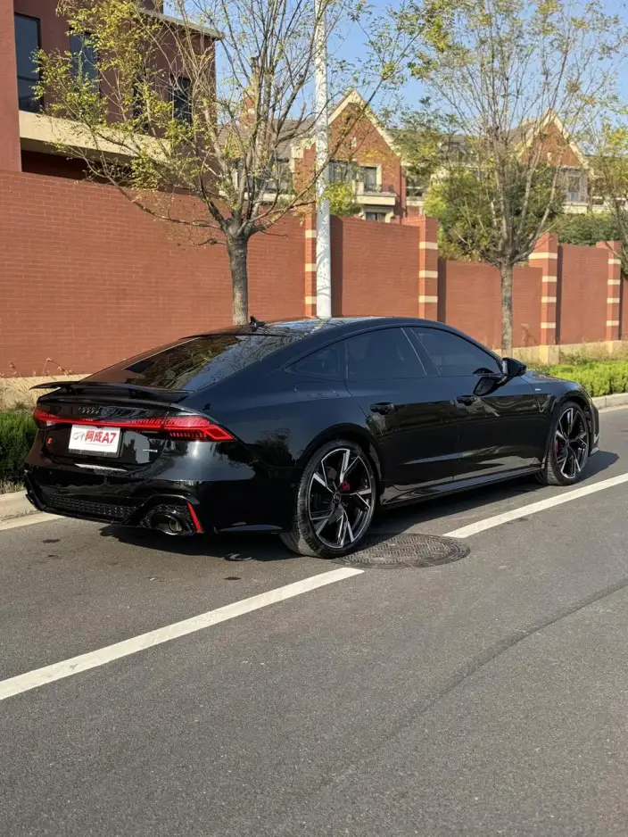 Audi A7 2024 Model 55 TFSI quattro Exclusive Model – фото 5