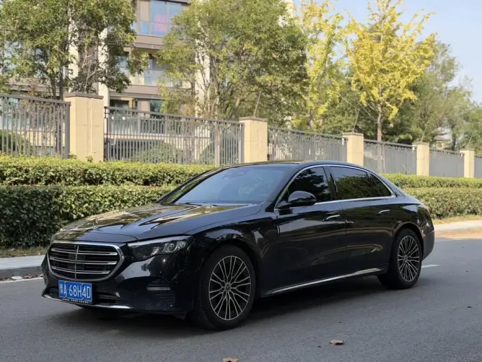 Mercedes-Benz E-Class 2024 Model E 300 L Luxury Model sedan – фото 1