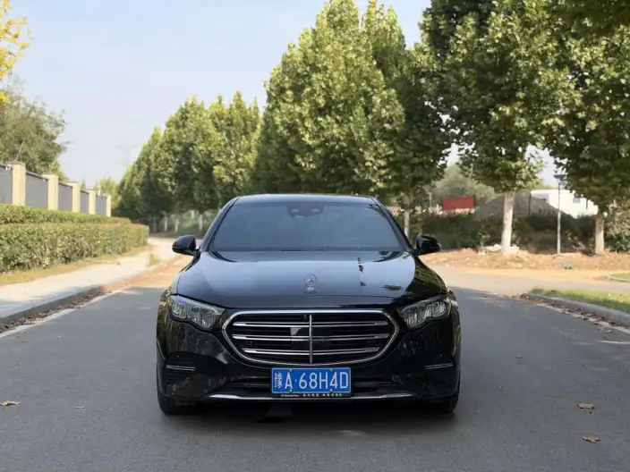Mercedes-Benz E-Class 2024 Model E 300 L Luxury Model sedan – фото 2