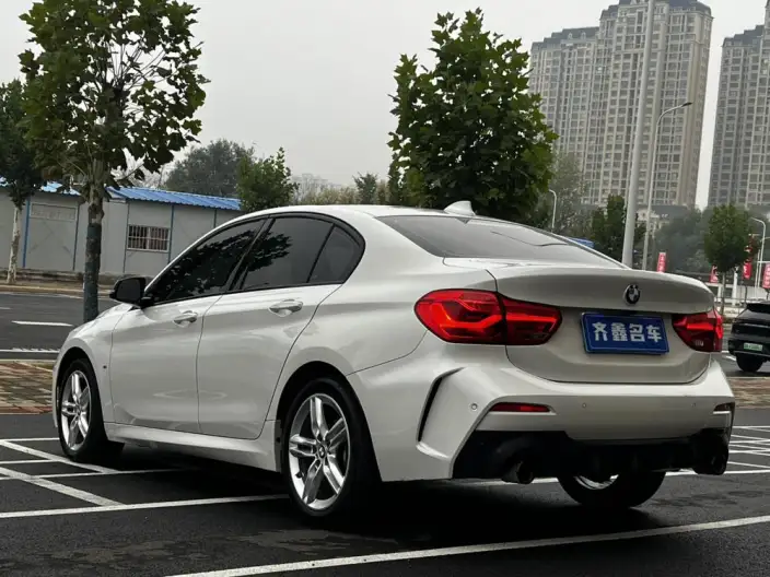 BMW 1 Series 2021 Model Facelift 120i M Sports Night Edition – фото 5
