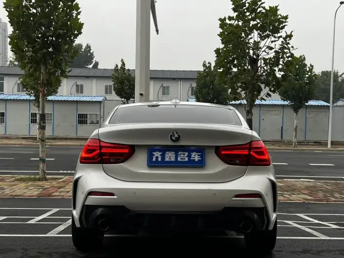 BMW 1 Series 2021 Model Facelift 120i M Sports Night Edition – фото 6