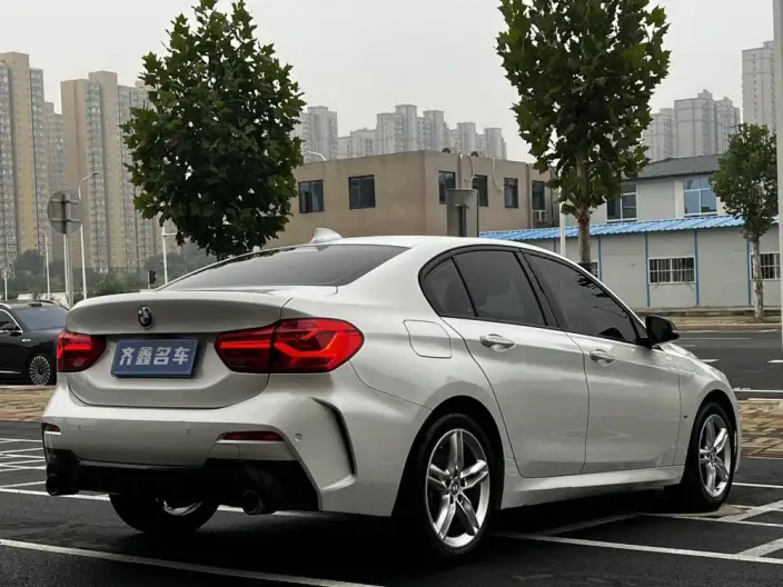 BMW 1 Series 2021 Model Facelift 120i M Sports Night Edition – фото 7