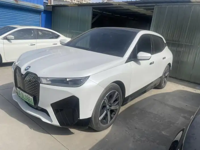 BMW iX 2022 Model xDrive40 – фото 1