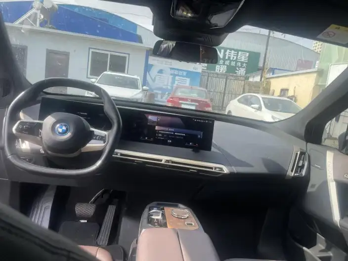 BMW iX 2022 Model xDrive40 – фото 10