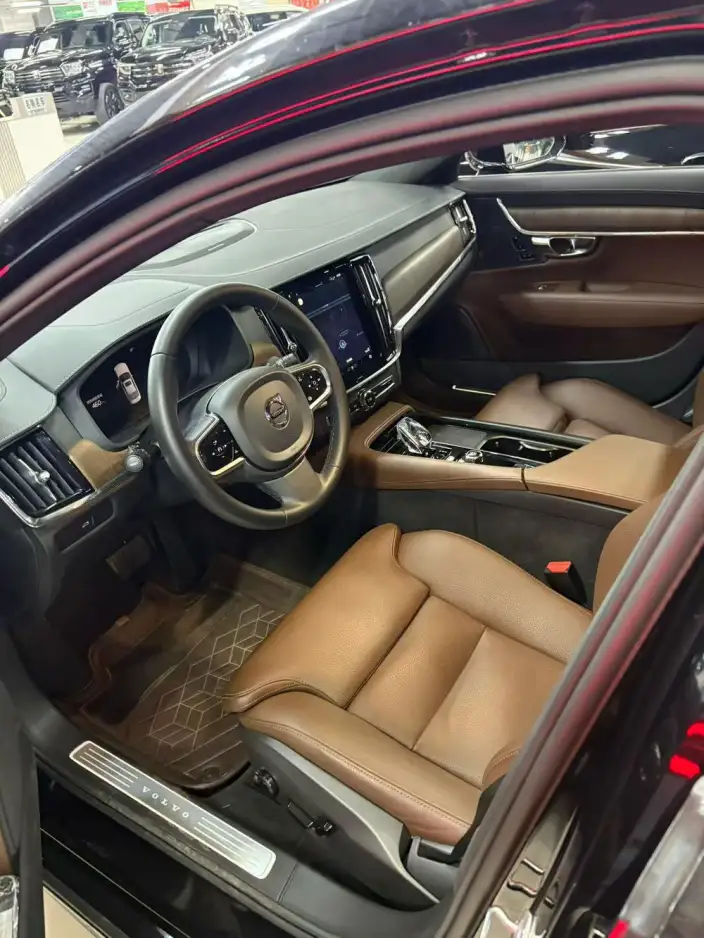 Volvo S90 2023 Model B5 Smart Elegance Deluxe Edition – фото 8