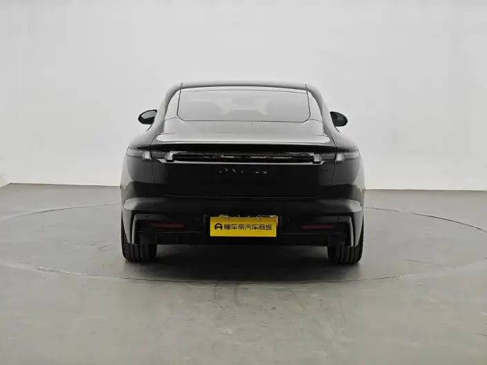 Lynk & Co 10 EM-P 2025 Model 120 4WD Ultra H5 – фото 6