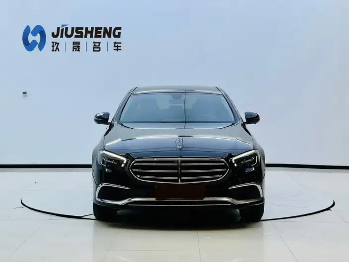 Mercedes-Benz E-Class PHEV 2022 Model Facelift II E 350 e L Sports sedan – фото 2