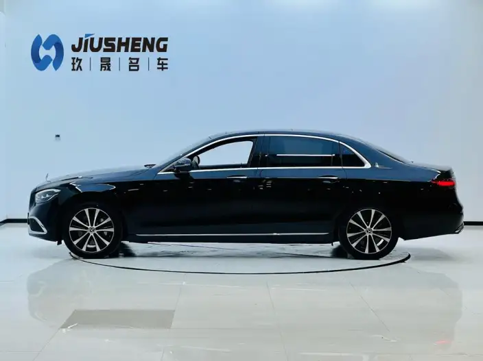 Mercedes-Benz E-Class PHEV 2022 Model Facelift II E 350 e L Sports sedan – фото 3