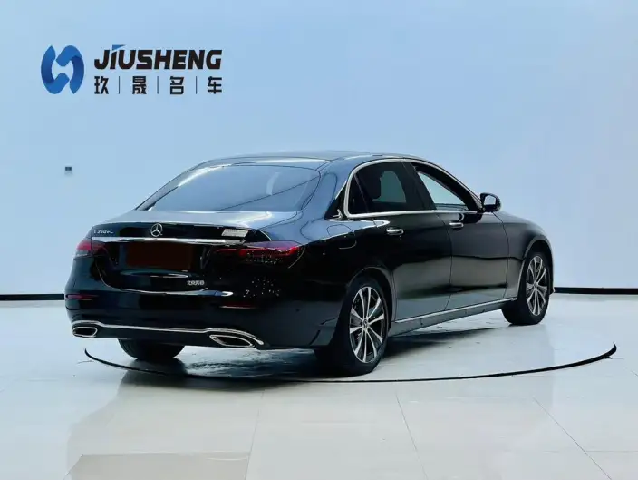 Mercedes-Benz E-Class PHEV 2022 Model Facelift II E 350 e L Sports sedan – фото 6