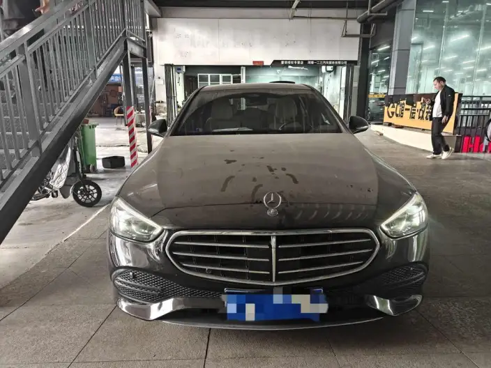 Mercedes-Benz C-Class 2022 Model C 260 L – фото 2