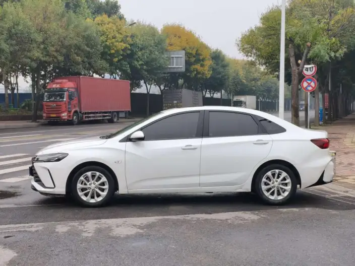 Chevrolet Corolla 2024 Model 1.5L DCT Yuexiang Edition – фото 4