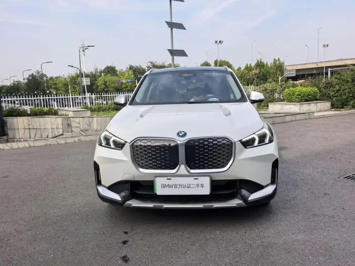 BMW iX 1 2024 Model eDrive25L X Design Set – фото 2