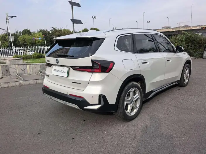 BMW iX 1 2024 Model eDrive25L X Design Set – фото 7