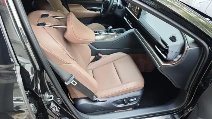 Toyota Crown Imported 2024 Model Sedan 2.5L HEV Supreme Edition – фото 6