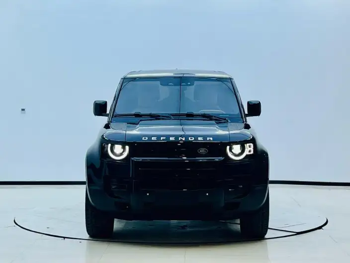 Land Rover Defender 2024 Model 90 3.0T P400 HSE – фото 2