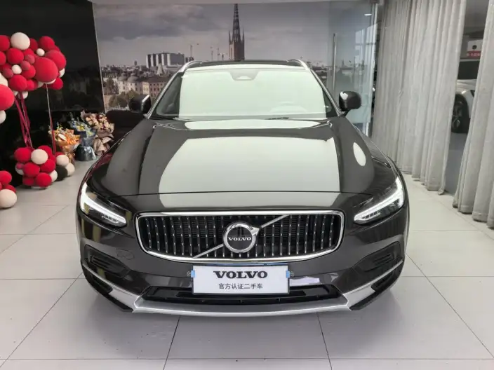 Volvo V90 2025 Model Cross Country B5 AWD Zhiyuan Edition – фото 2
