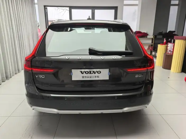 Volvo V90 2025 Model Cross Country B5 AWD Zhiyuan Edition – фото 5