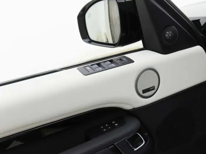 Land Rover Discovery 2024 Model 360PS R-Dynamic SE – фото 10