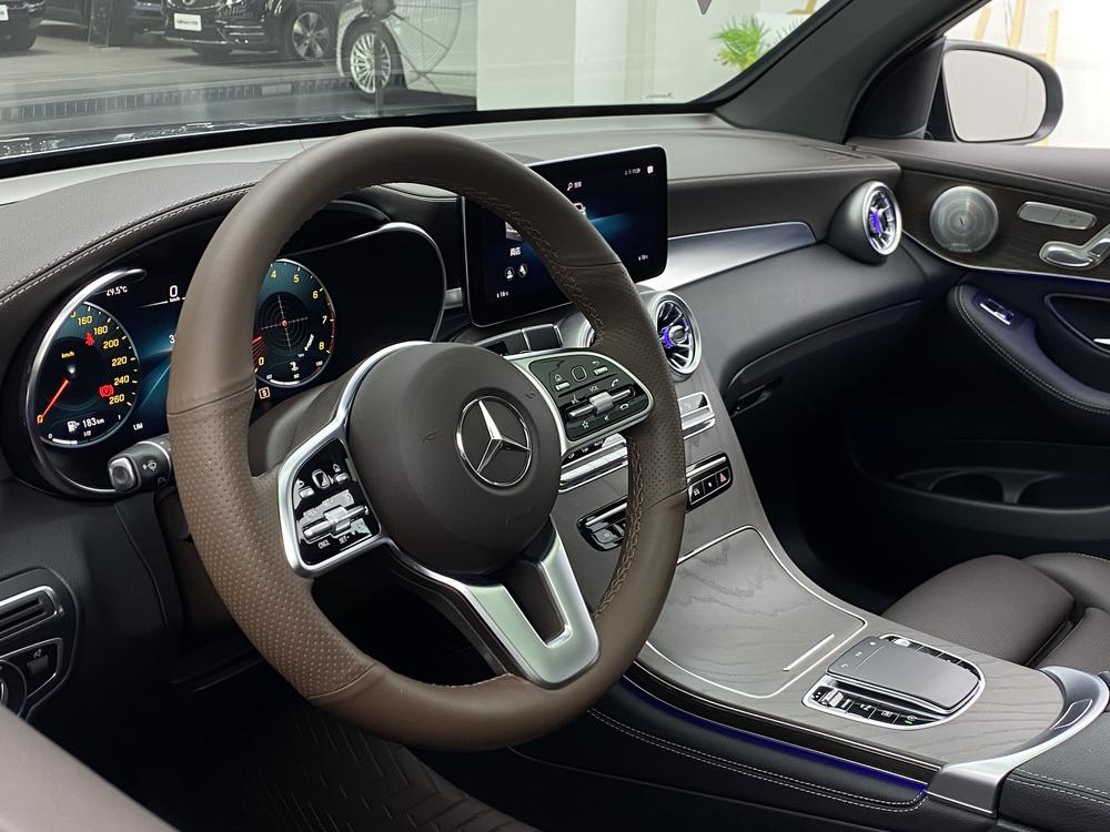 Mercedes-Benz GLC 2021 GLC 260 L 4MATIC Luxury – фото 28