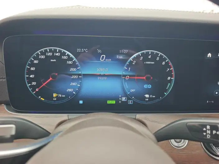 Mercedes-Benz E-Class PHEV 2023 Model E 350 e L sedan – фото 8