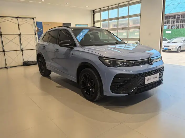 Volkswagen Tiguan L 2026 Model Pro 380TSI 4WD R-Line Zhizun Edition – фото 3