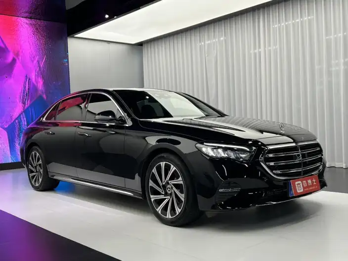 Mercedes-Benz E-Class 2024 Model E 300 L Luxury Model sedan – фото 3