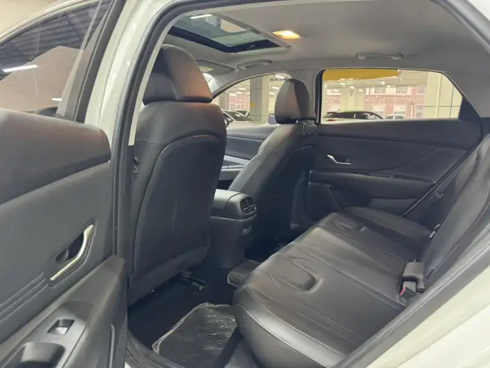 Hyundai Ioniq 2022 Model 1.5L CVT LUX Premium Edition – фото 9