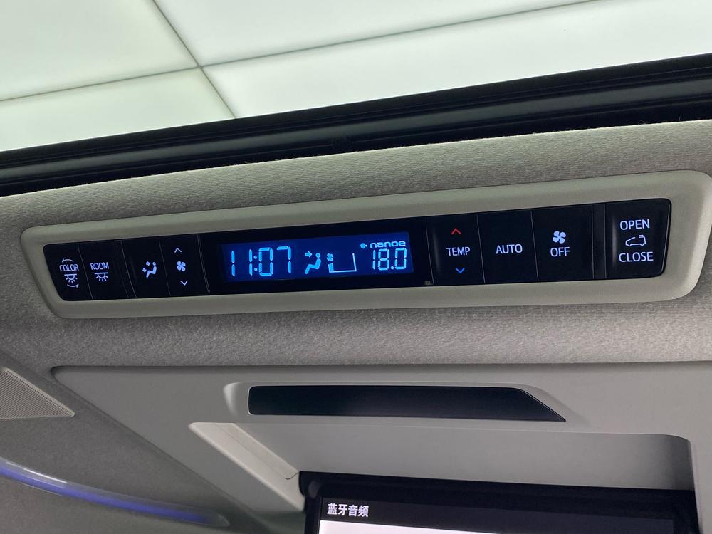 Vellfire 2022 Toyota Crown Hybrid 金 Shine Special edition 2.5L HV Deluxe Edition – фото 11