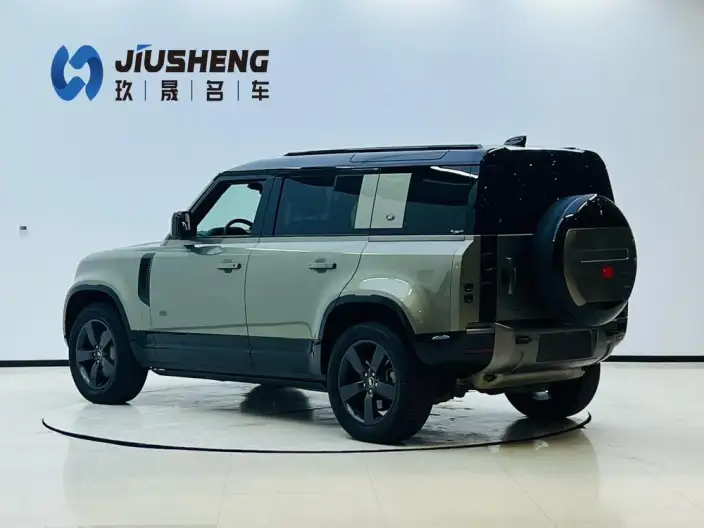 Land Rover Defender 2023 Model Facelift 110 P400 X-Dynamic HSE – фото 4