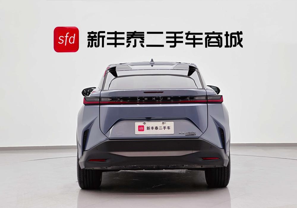 Lexus RZ 2023 450e DIRECT4 Premium – фото 5