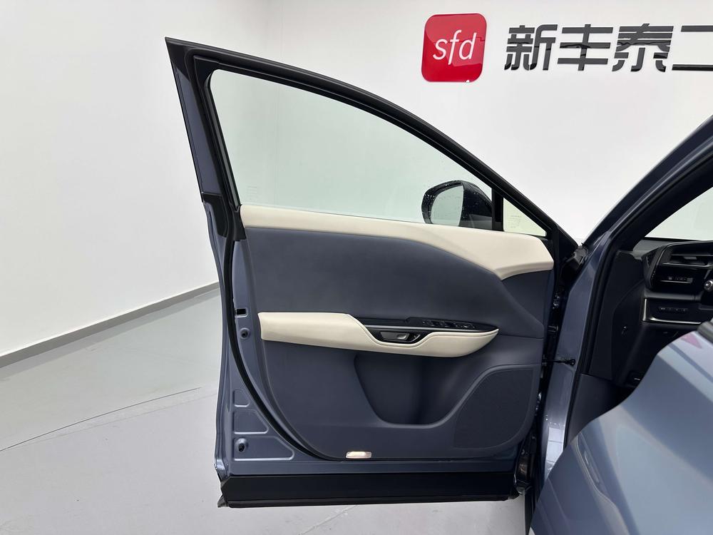 Lexus RZ 2023 450e DIRECT4 Premium – фото 30