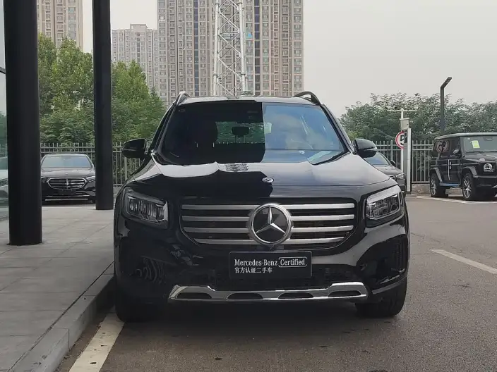 Mercedes-Benz GLB 2025 Model GLB 220 Fashion Model – фото 2