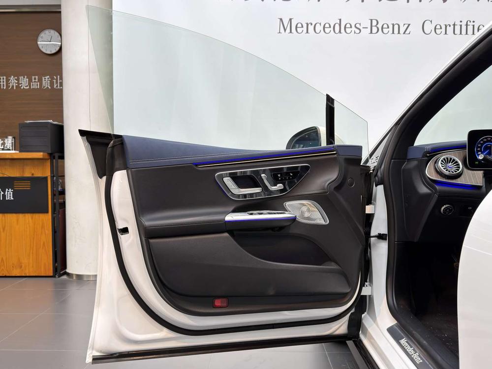 Mercedes-Benz EQE 2025 EQE 500 4MATIC Pioneer Edition – фото 19