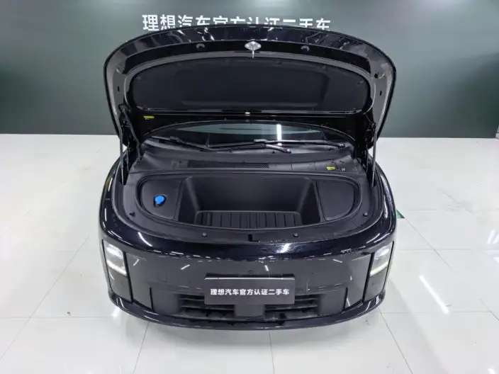 Li Auto i6 2025 Model 2WD Standard Edition – фото 5