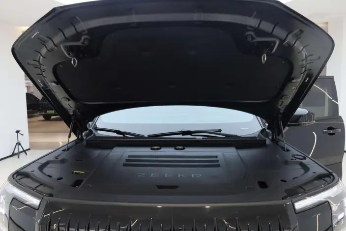 ZEEKR 9X 2025 Model Obsidian Black Edition 70kWh VI seat – фото 9