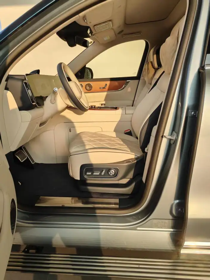 Aito M9 2026 Model Extended Range Ultra VI seat Edition – фото 10