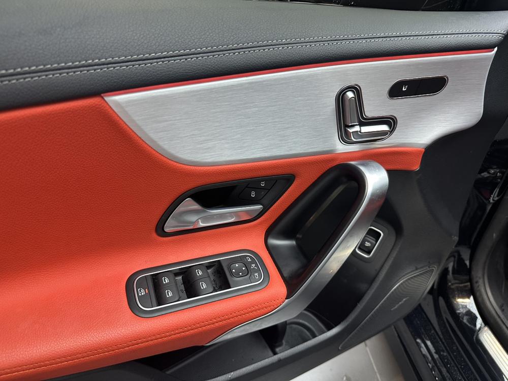Mercedes-Benz A-Class AMG 2024 AMG A 35 L 4MATIC – фото 16