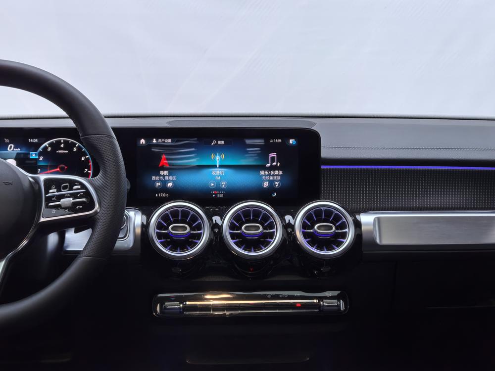 Mercedes-Benz GLB 2021 GLB 200 Sport – фото 8