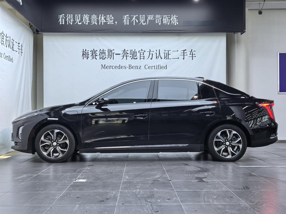 Hongqi E-QM5 2023 Basic Traveler Edition – фото 3