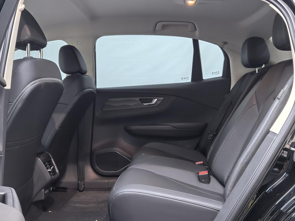 Hongqi E-QM5 2023 Basic Traveler Edition – фото 17