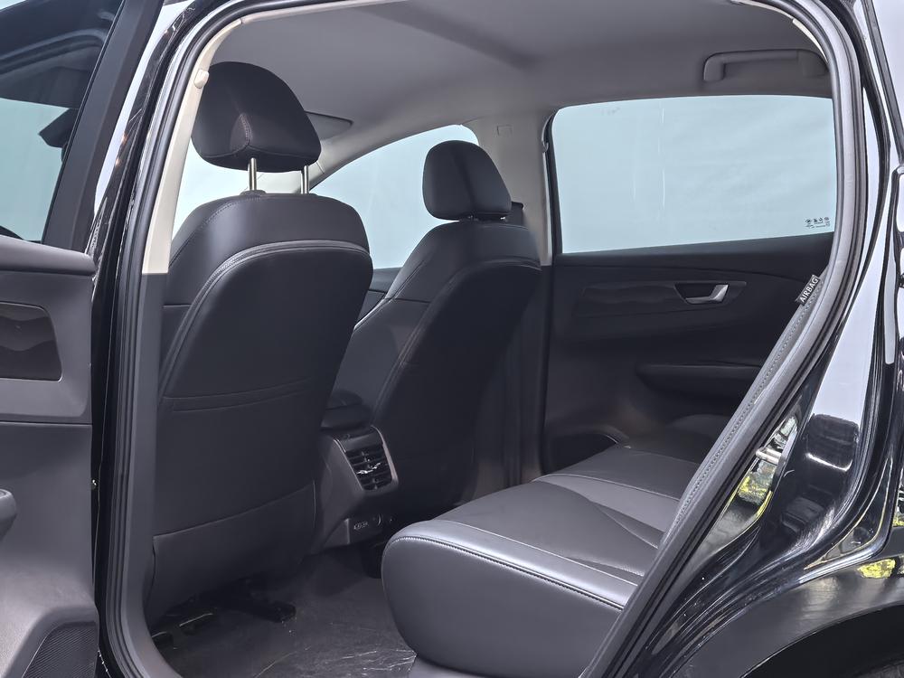 Hongqi E-QM5 2023 Basic Traveler Edition – фото 19