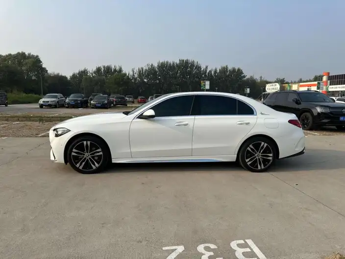 Mercedes-Benz C-Class PHEV 2023 Model Facelift C 350 eL – фото 4