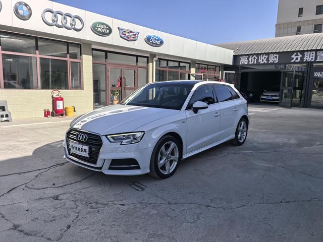 Audi A3 2018 30th Anniversary Sportback 35 TFSI Fashion – фото 1