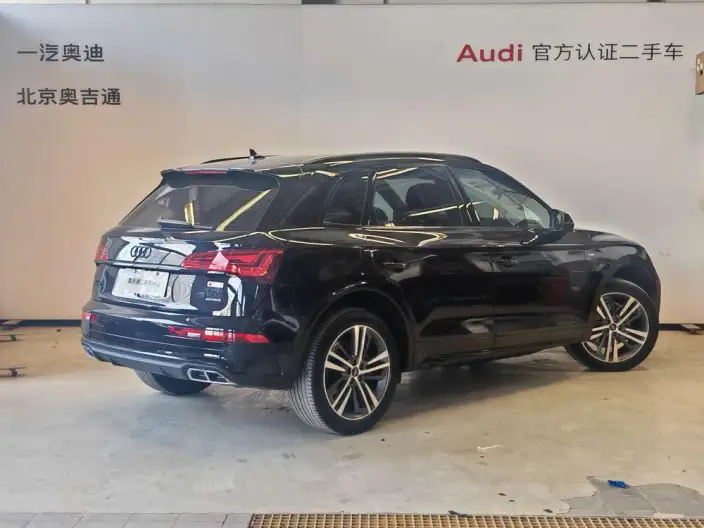 Audi Q5L 2023 Model 40T Luxury Dynamic Model – фото 4