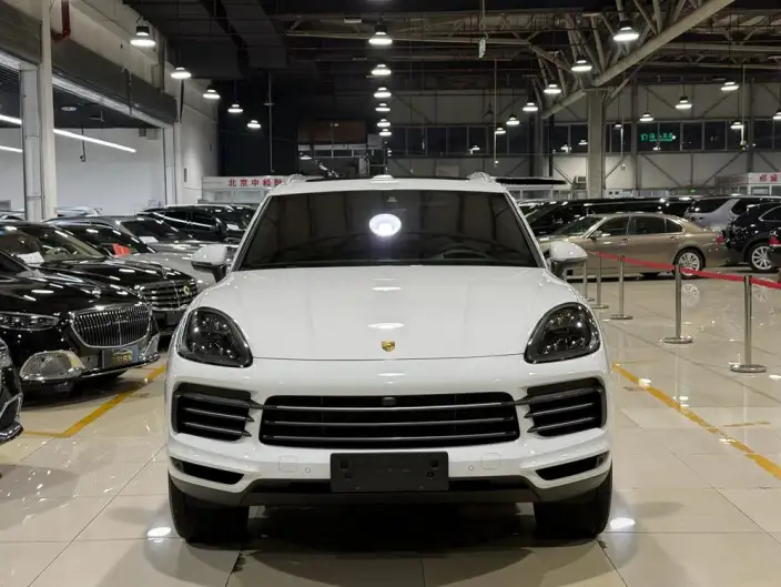 Cayenne 2019 Model Cayenne 3.0T – фото 2