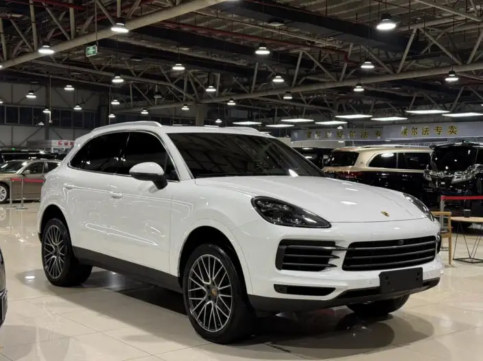 Cayenne 2019 Model Cayenne 3.0T – фото 3